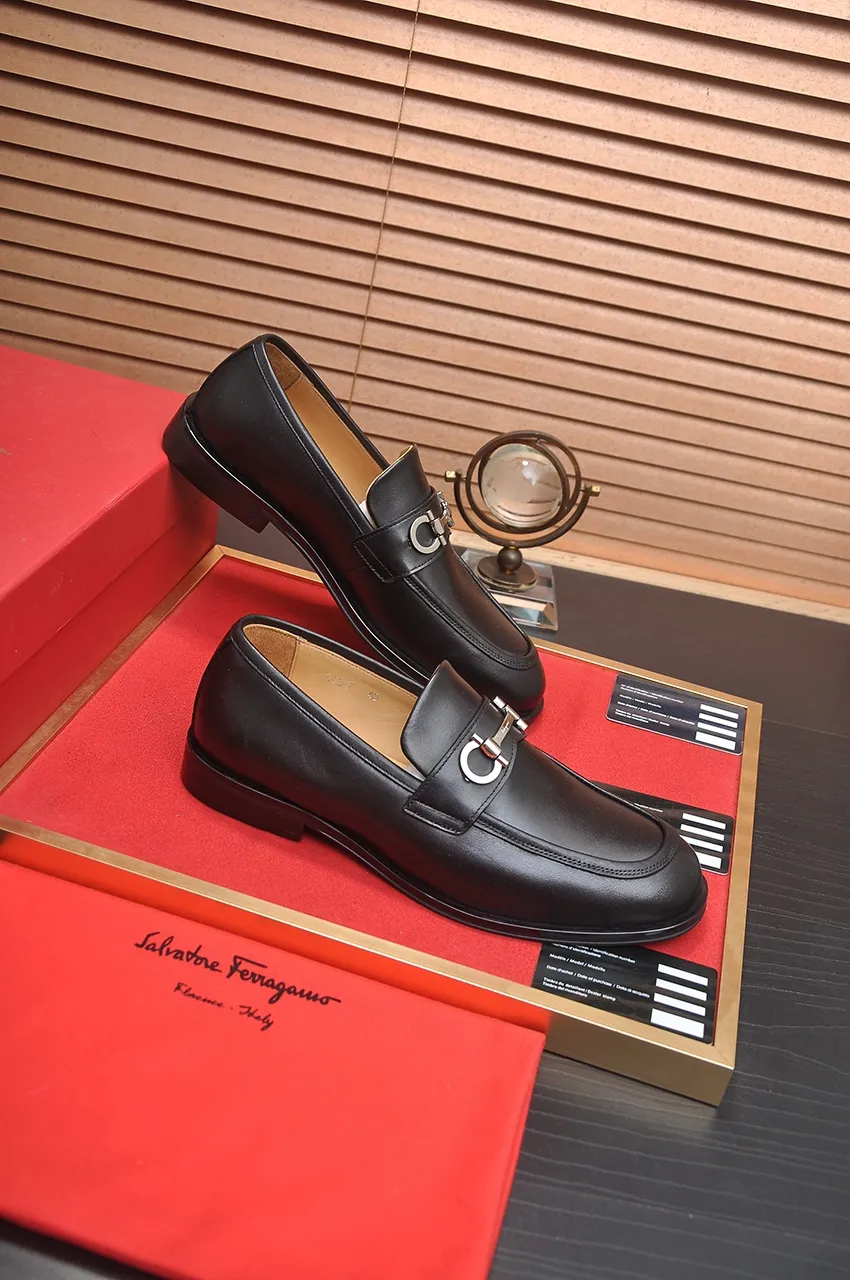 Men's shoes 💰620💶 [Ferragamo/Ferragamo] The latest model in the counter. Original imported open-sided high-quality cowhide hand-woven + imported 🐂 cowhide + original luxury metal buckle + original combination outsole. Comparative and stress-free 38--45 (45 custom-made)